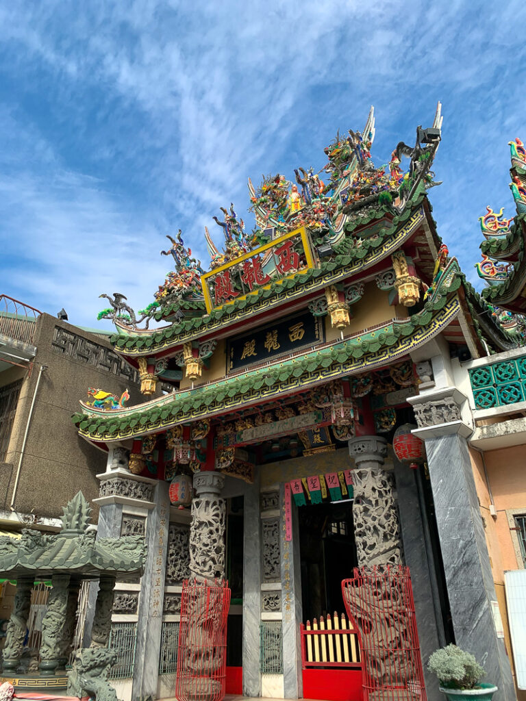 The front facade of Anping Historic District's Xilong Temple is quite colorful.