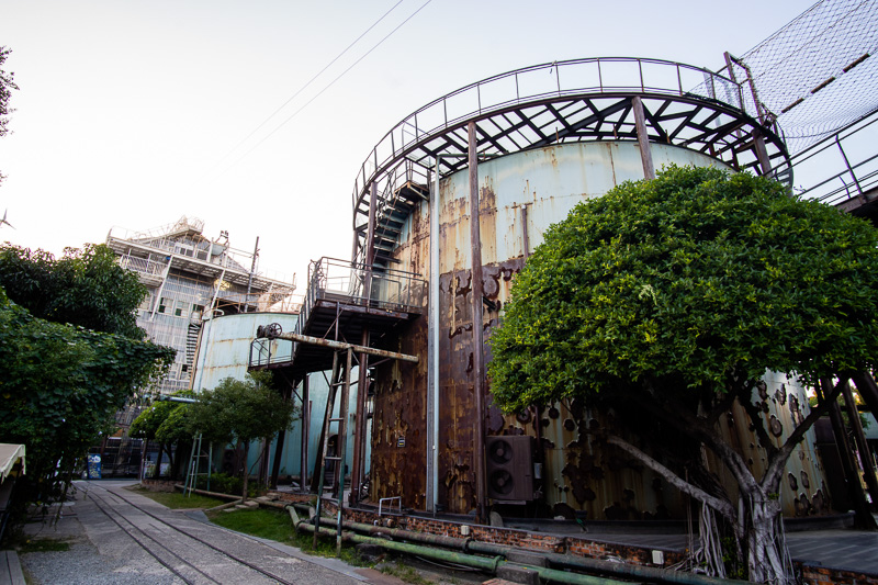 A rusting wall on the outside of a large drum at the culture park.