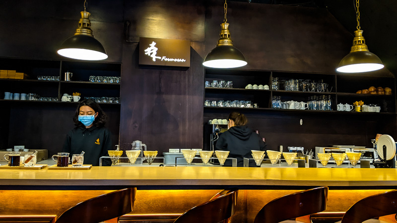 Bars like this one, and modern tea and coffee houses serve high-quality refreshments for travelers.