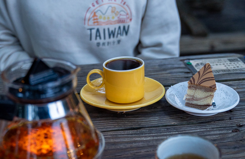 Dachu Coffee Estate's cafe also sells desserts.