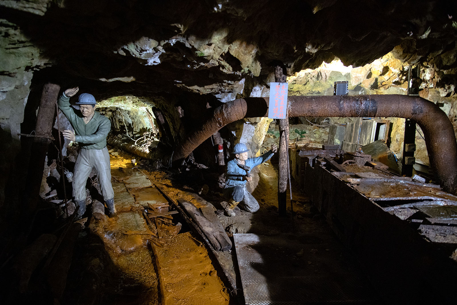 Figures of miners give an example of life during the mining era.